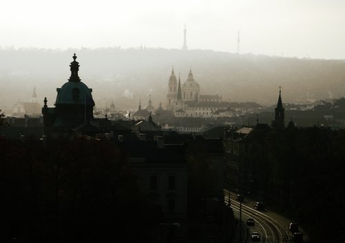 Government Building (On the photo:  (Cityscape photography) cesta, věž, podzim)
