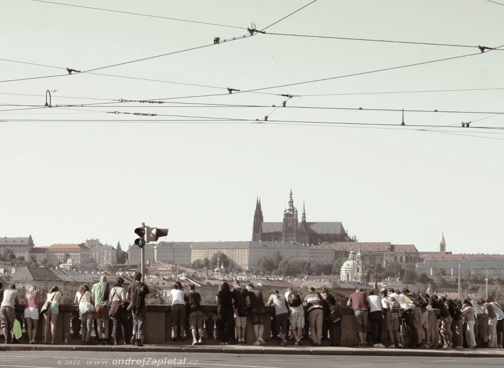 What Hides under the Castle (On the photo:  (Urban photography) hrad, praha, most, lidé, léto, elektřina)