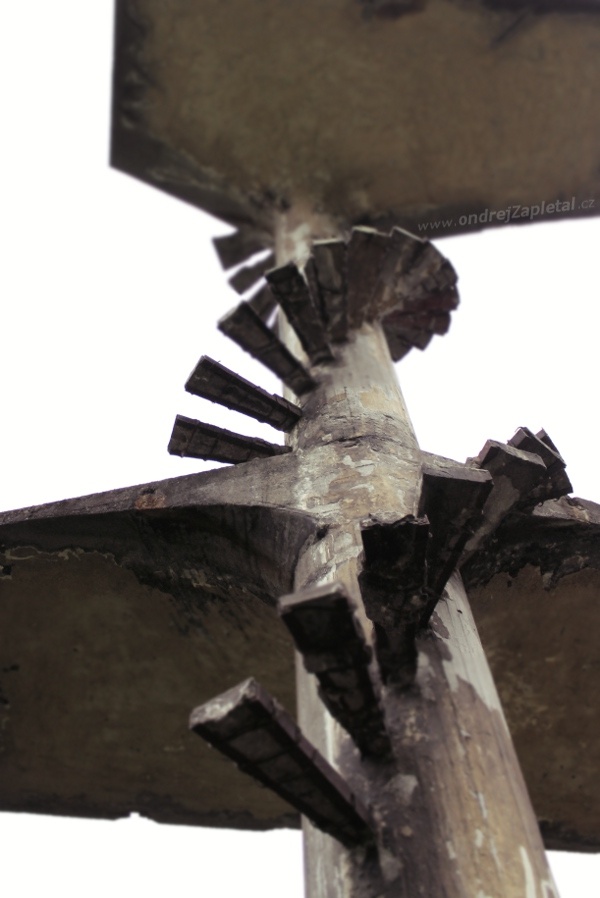 Stairway to the Sky (On the photo:  (Urbex photography) beton, praha, ruiny)
