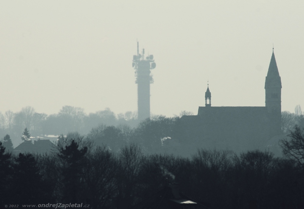 Church in a Mist (On the photo:  kostel, stromy, ráno, mlha, věž, zima)