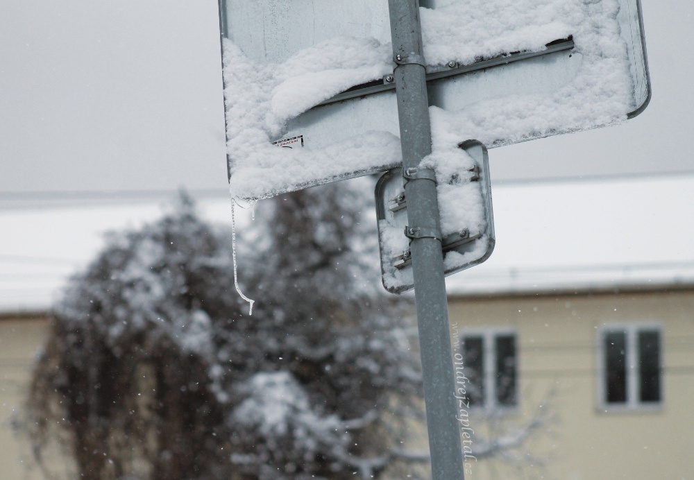 Tear Cried (On the photo:  voda, zima, sníh)