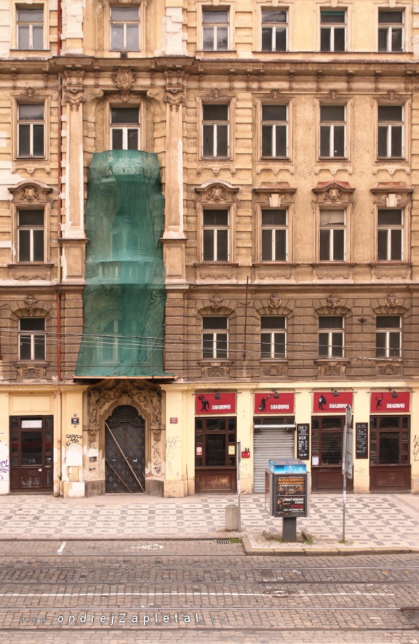 Cloaked (On the photo:  (Urban photography) ulice, praha)