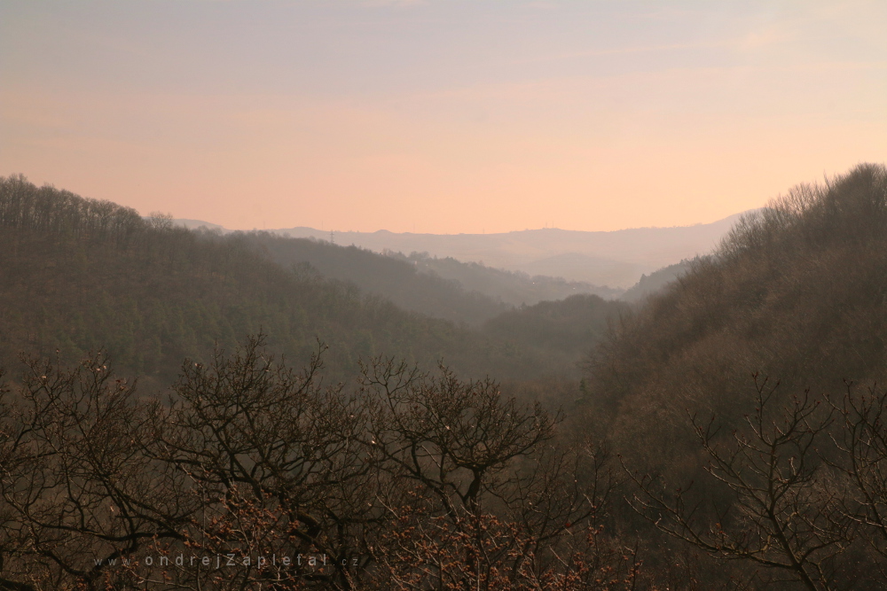 Hills and Valleys (On the photo:  (Nature photography) hory, stromy, příroda)