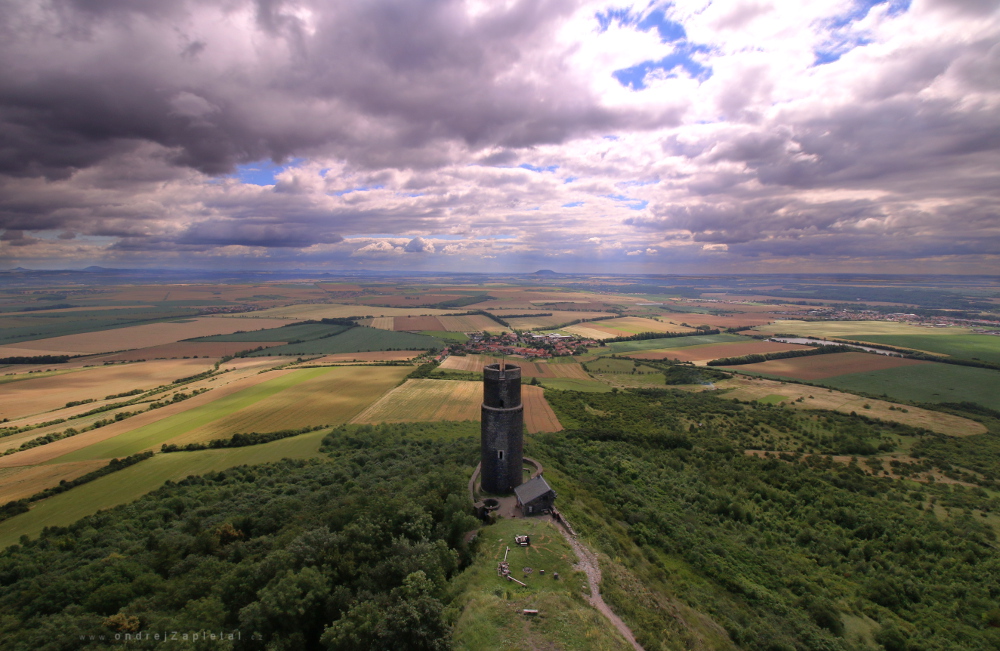 From the Taller Tower (On the photo:  hrad, věž, mraky, léto)