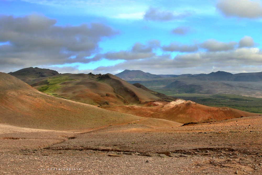 Colorful Hills (On the photo:  (Nature photography) hory, geologie, příroda)