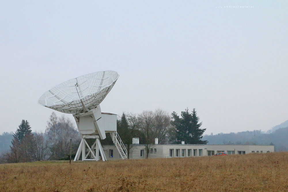 Ionosphere Observatory (On the photo:  (Astrophotography) zima, stromy, astronomie)