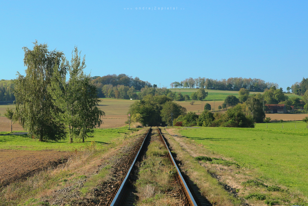 Tracks in Countryside (On the photo:  vlak, venkov)