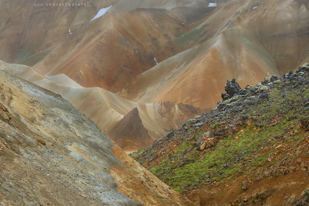 Barevné hory (Na fotografii:  (Fotografie přírody) hory, geologie, příroda)