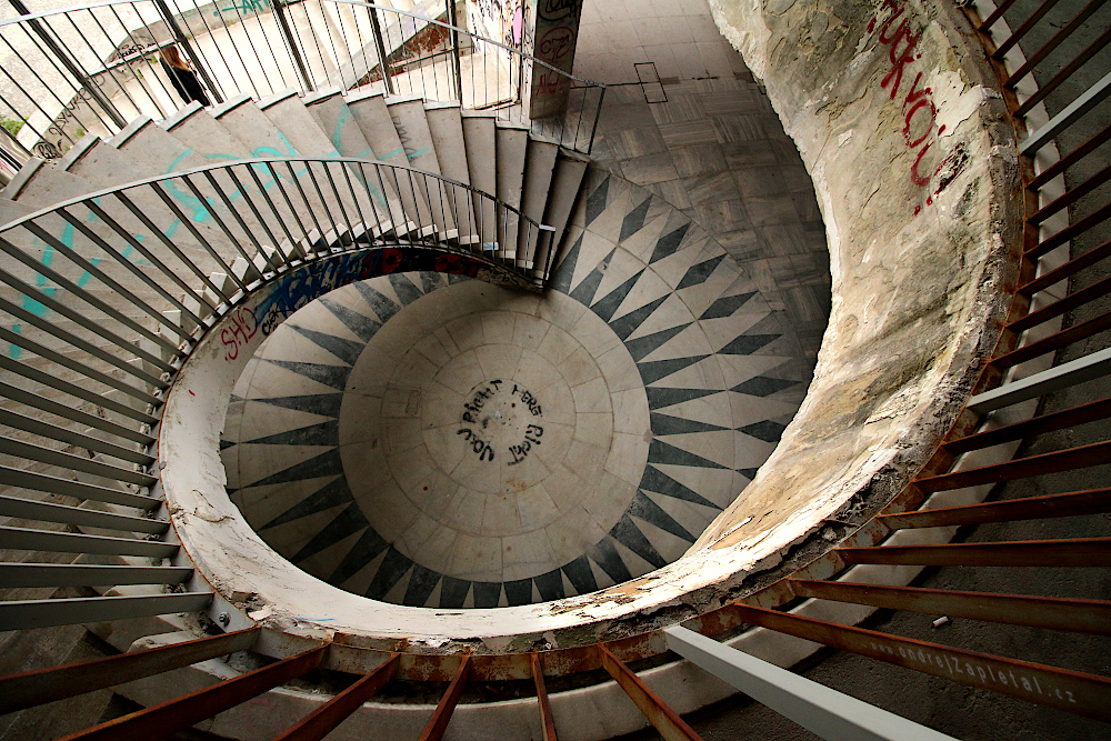 Fotografie Twisted Stairs, na fotce: interier, autor: Ondřej Zapletal