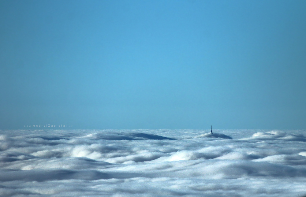 Just the Tip (On the photo:  mraky, zima, věž)