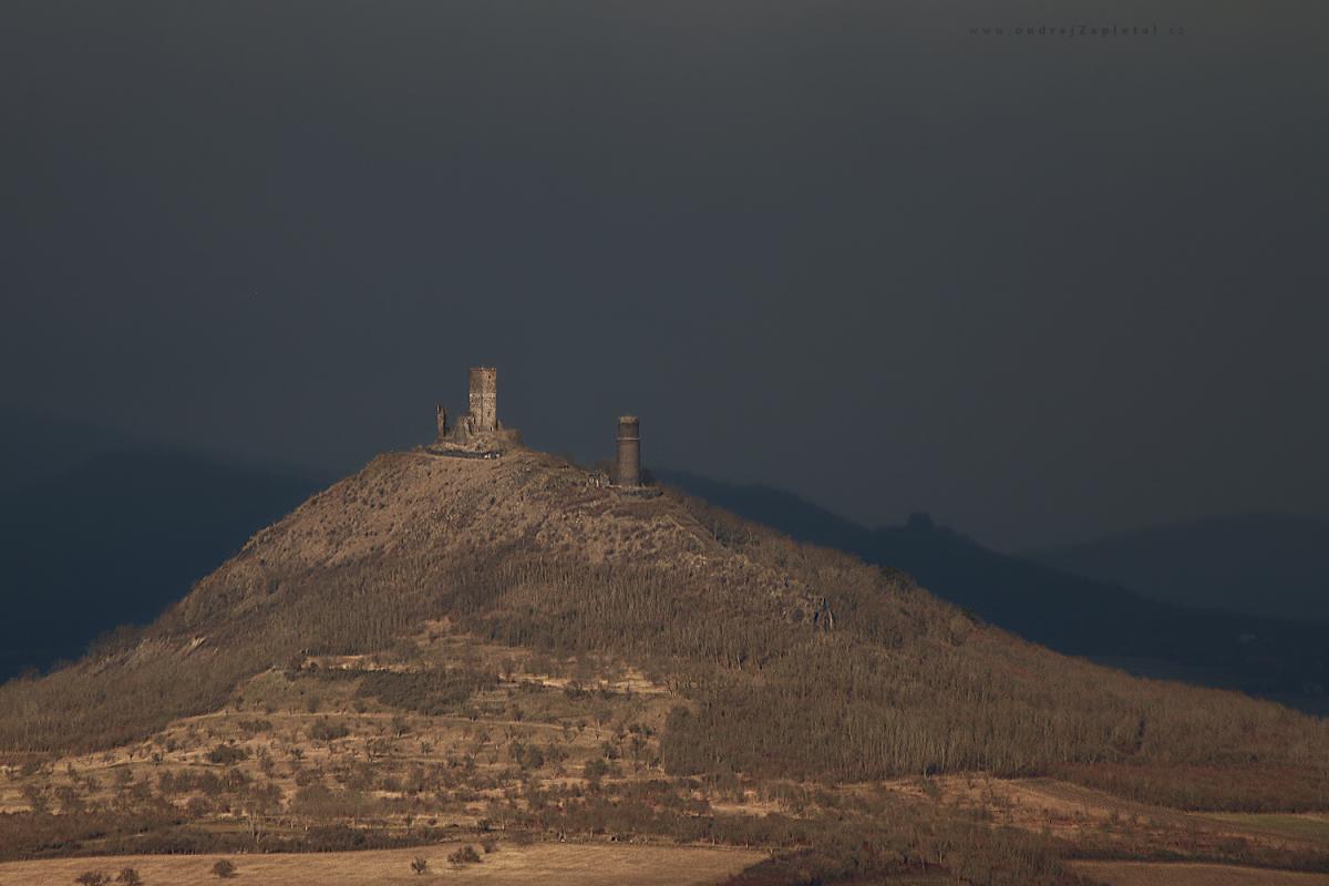 Hazmurg castle (On the photo:  hrad, venkov, hory, věž)