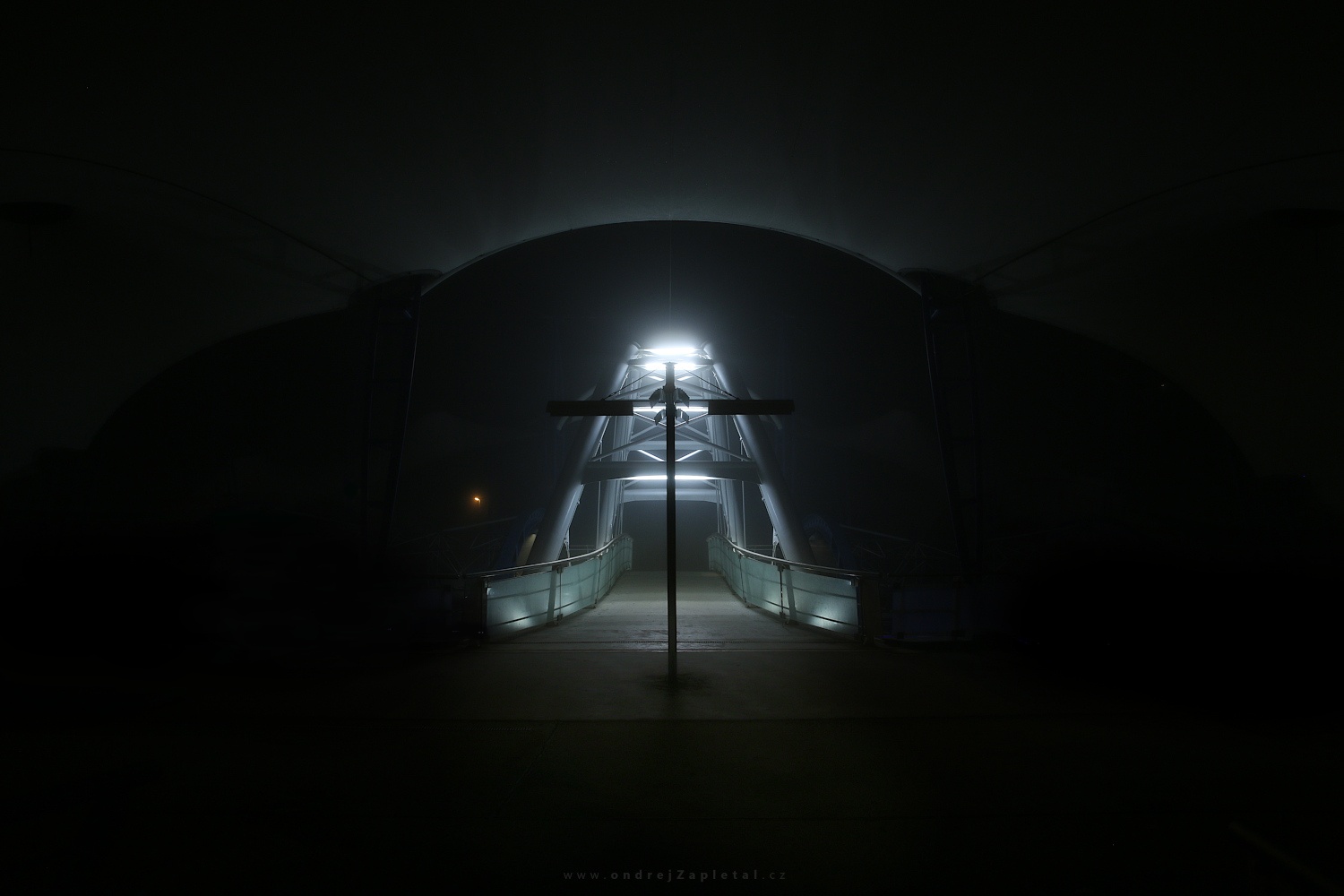 Bridge in a Light (On the photo:  (Urban photography) noc, ulice, praha)