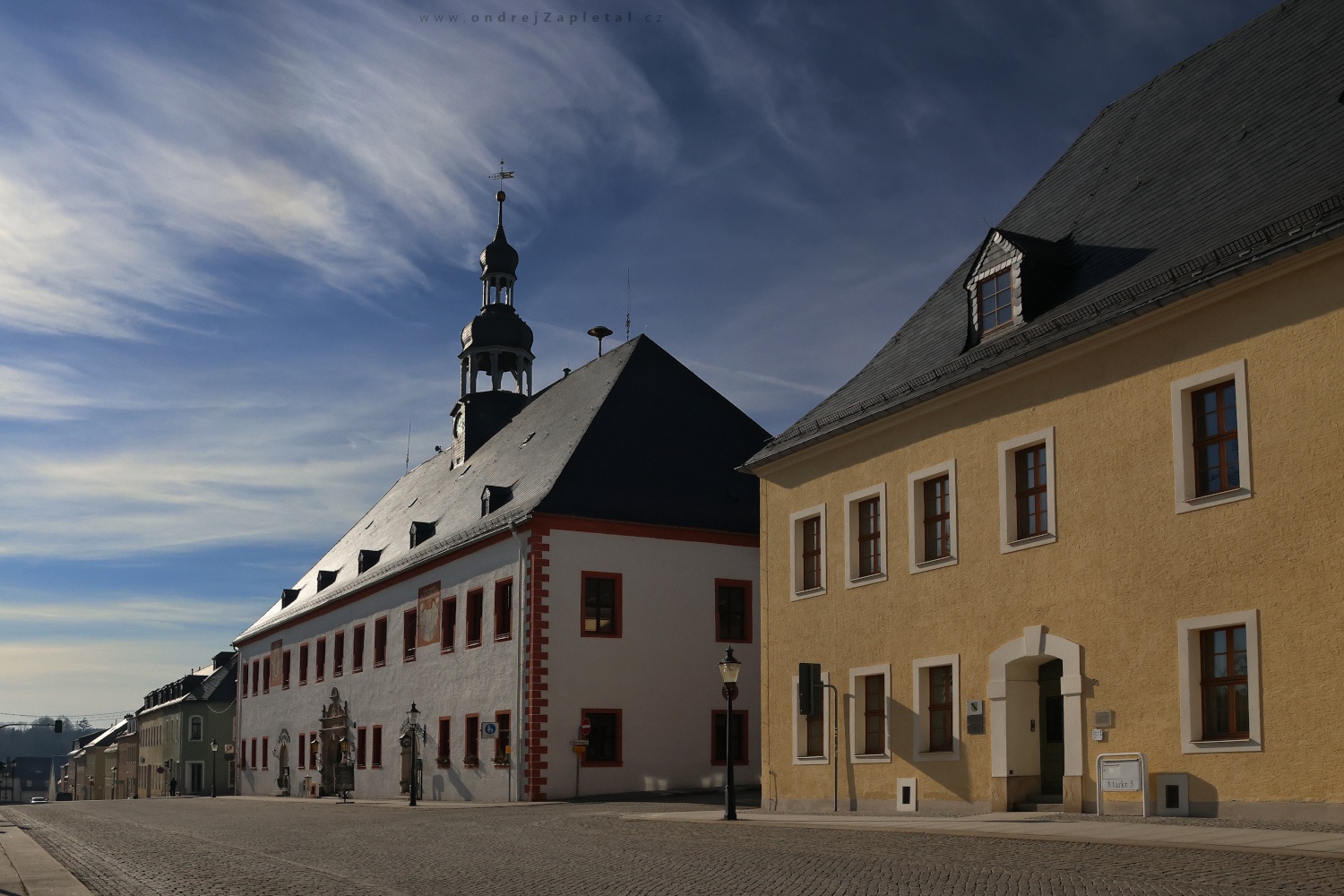 Townhall at the Square (On the photo:  (Urban photography) budova, město, obloha, věž)