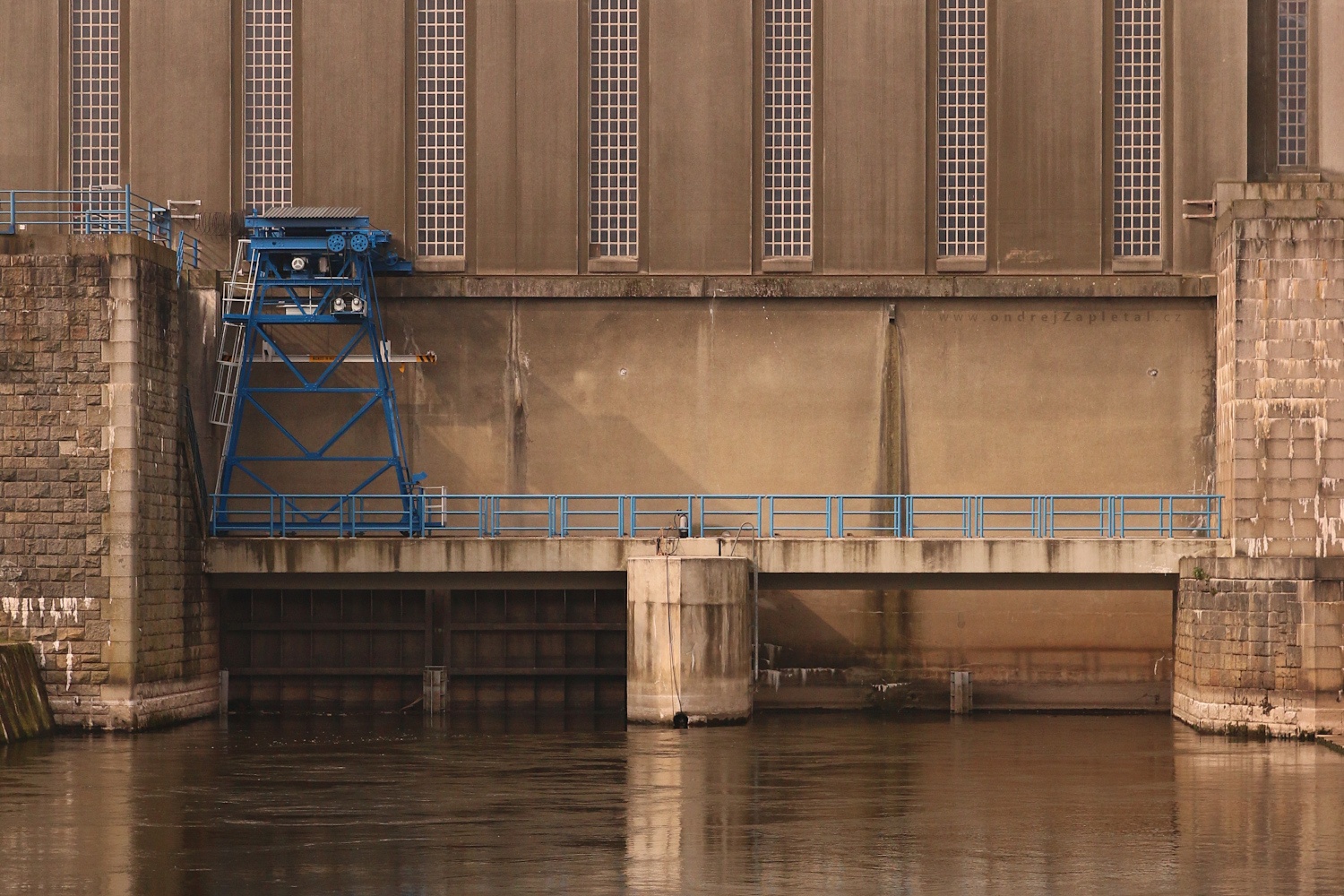 Under the Dam (On the photo:  (Industrial Photography) řeka, industrial, voda, beton)