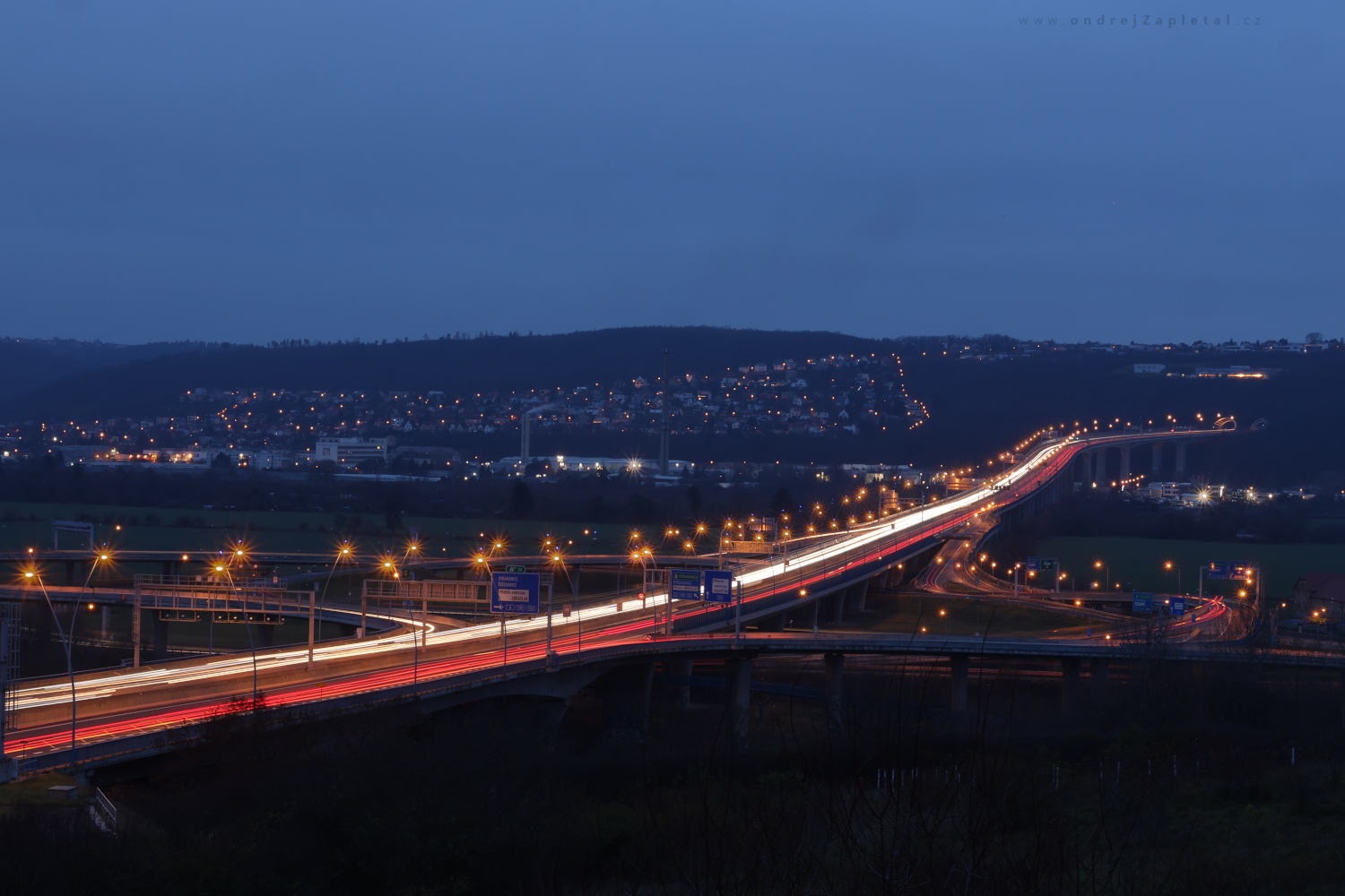 Radotín Bridge (On the photo:  (Urban photography) ráno, cesta, elektřina)
