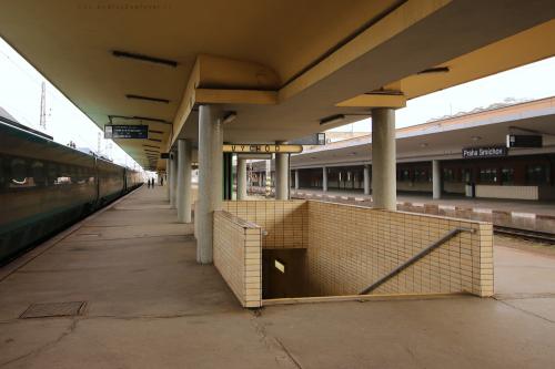 2nd platform photography