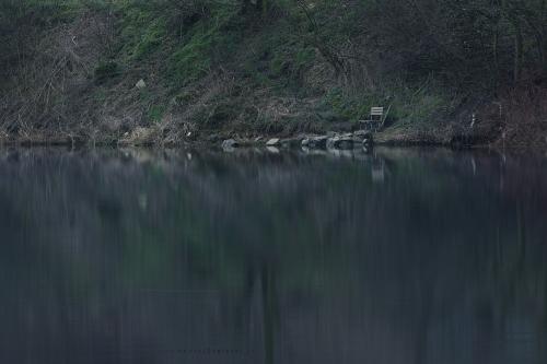 Posezení u řeky photography