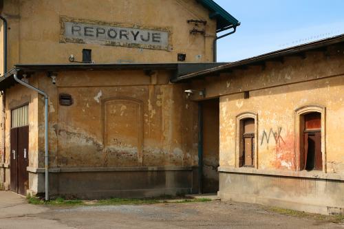 Staré řeporyjské nádraží photography