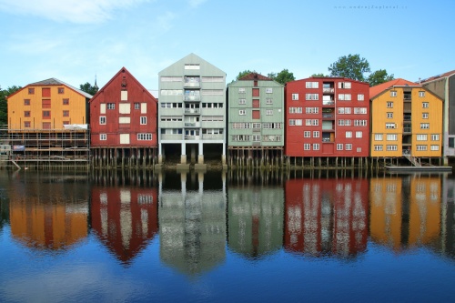 Colorful Channel Street photography