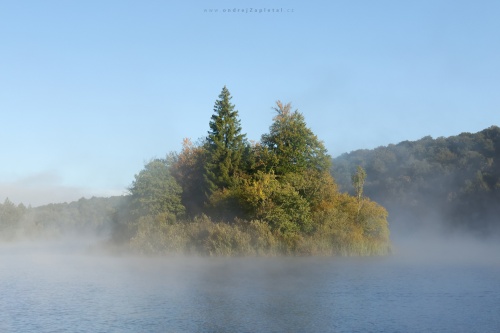 Island in Mist photography
